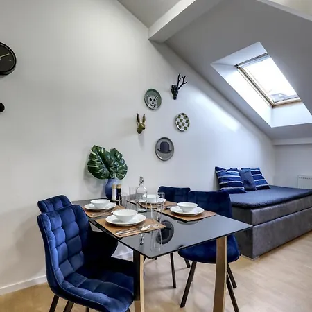 Spacious Old Town Loft For 6 Bratislava Exterior photo
